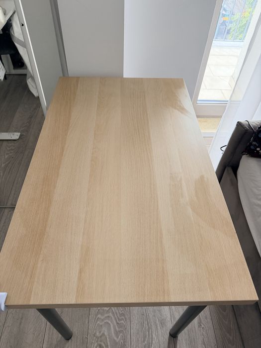 Birou IKEA LINNMON – lemn deschis, picioare gri închis