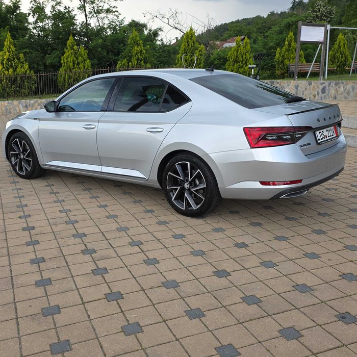 SKODA Superb 2023 — imagine 4
