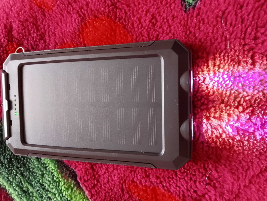 Продам пауэрбанк.