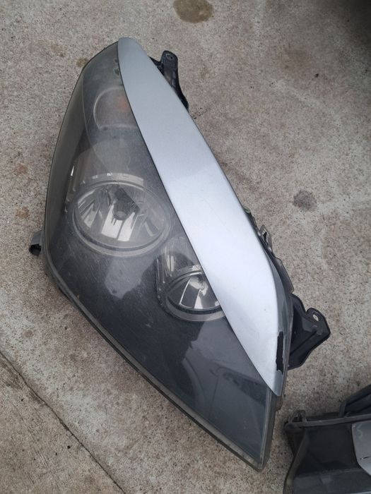 Фарове  за Опел Астра Н оригинални на хела