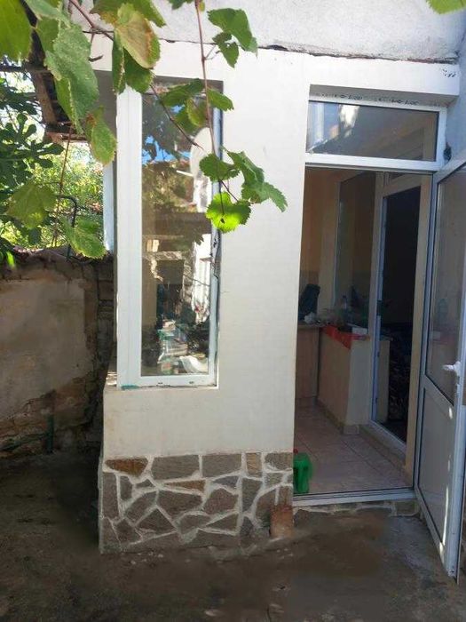 Къща за продан в с. Дунавци гр Казанлък