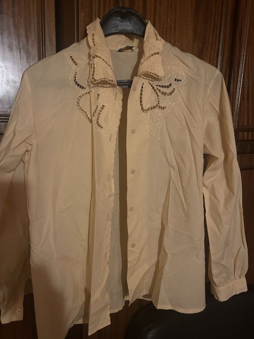 Дамски ризи и рокли