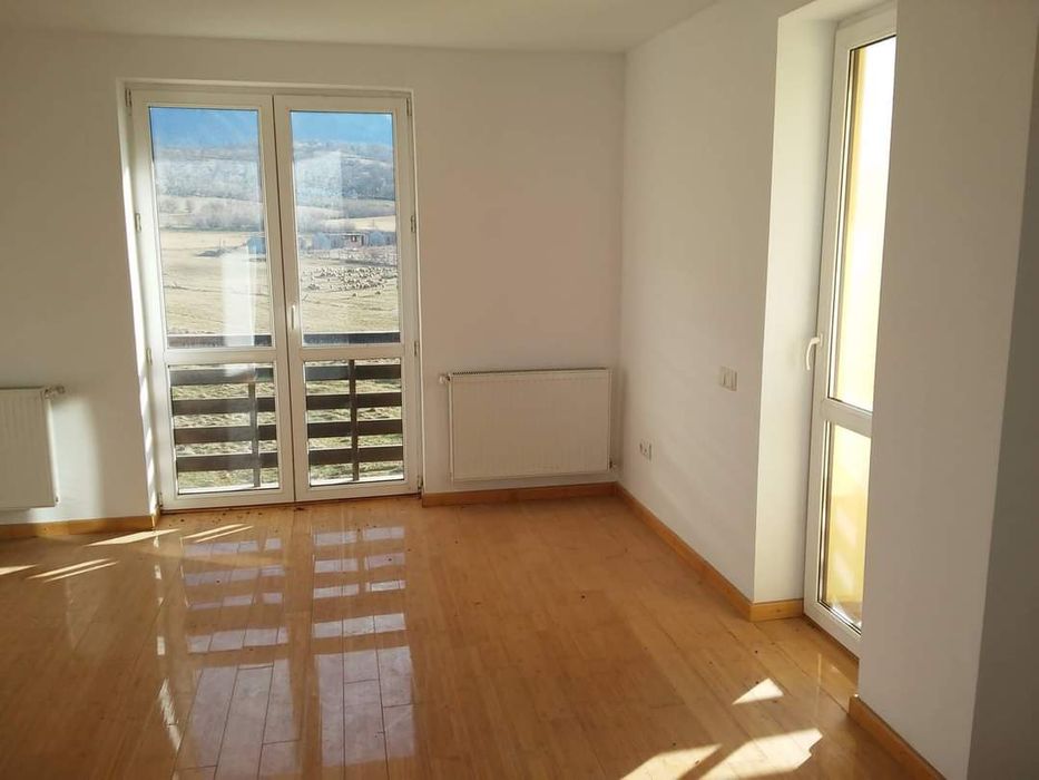 Vand Apartament 3 camere 105 mp utili cu 2 locuri parcare incluse, Pro