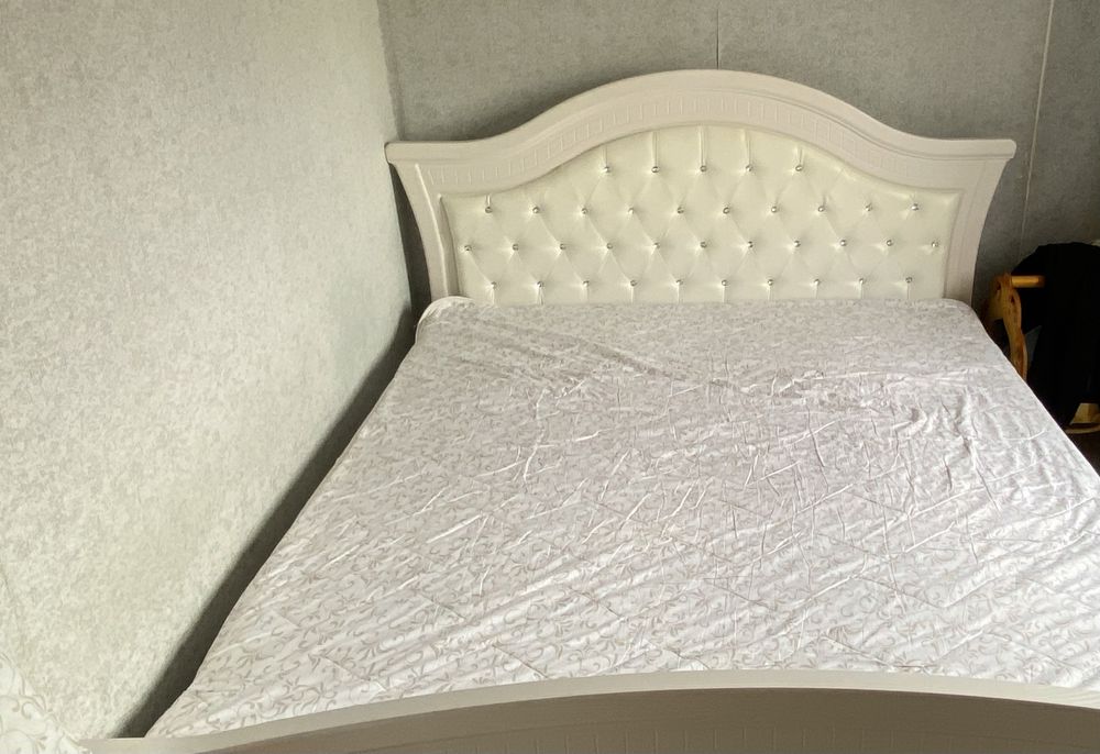 Продам кровать 180х200