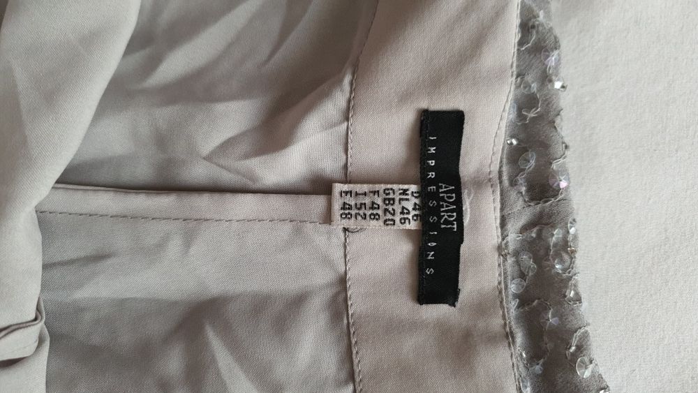 Pantaloni cu paiete gri