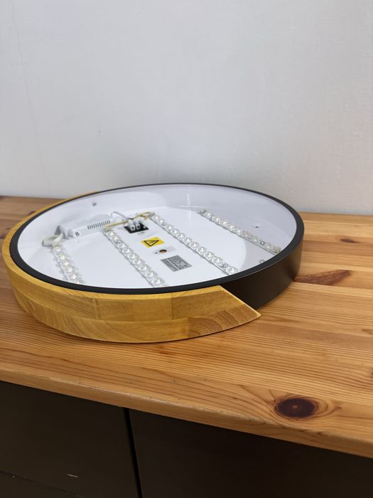 Lampă LED tavan, nouă