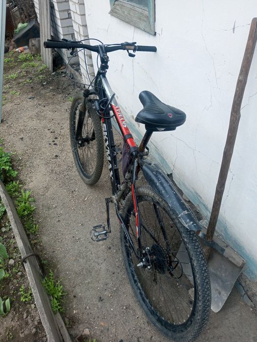 Велосипед на ходу, быстр!