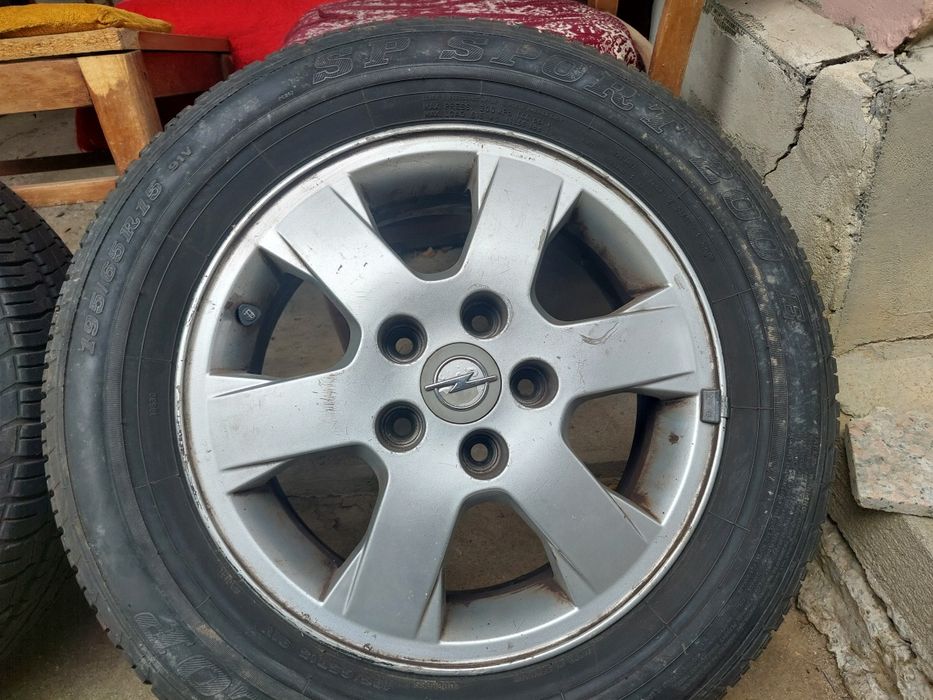 Vând  set jante aluminiu