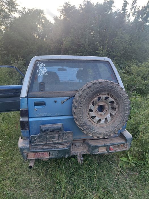 Vând Daihatsu Feroza