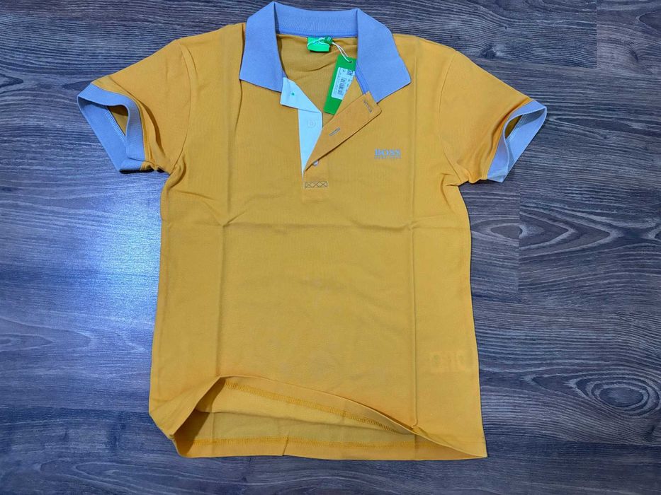 Мъжка тениска с яка. HUGO BOSS - S