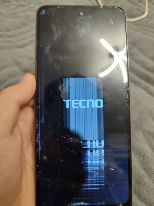 Продаю tecno pova 5