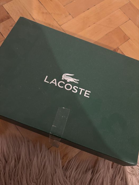 маратонки Lacoste