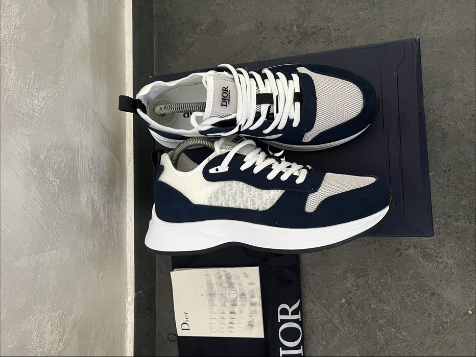 Dior b25 noi cu cutie