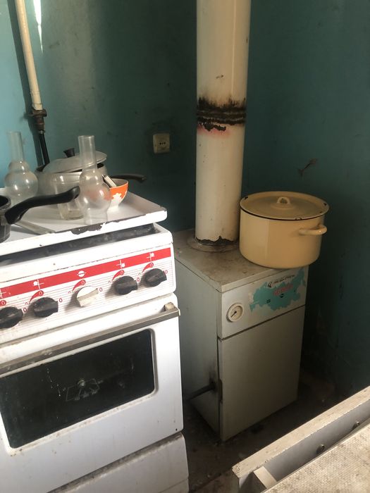 Продам дом на демонтаж , на материалы