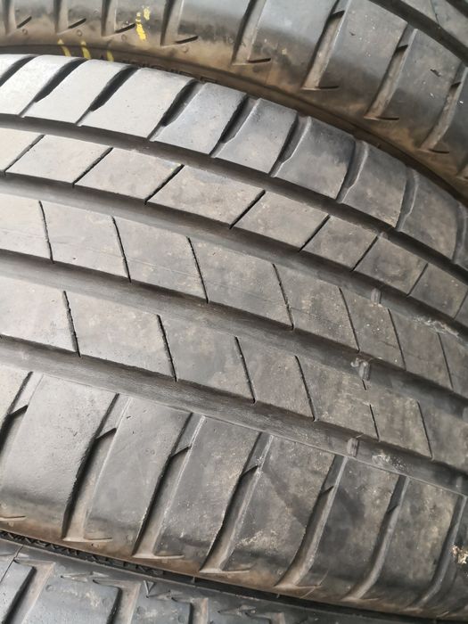 215 40 18 цола гуми Bridgestone 4 броя