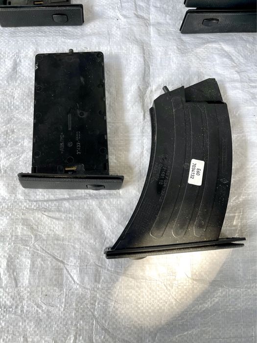 Под стаканник BMW E60 БМВ Е60