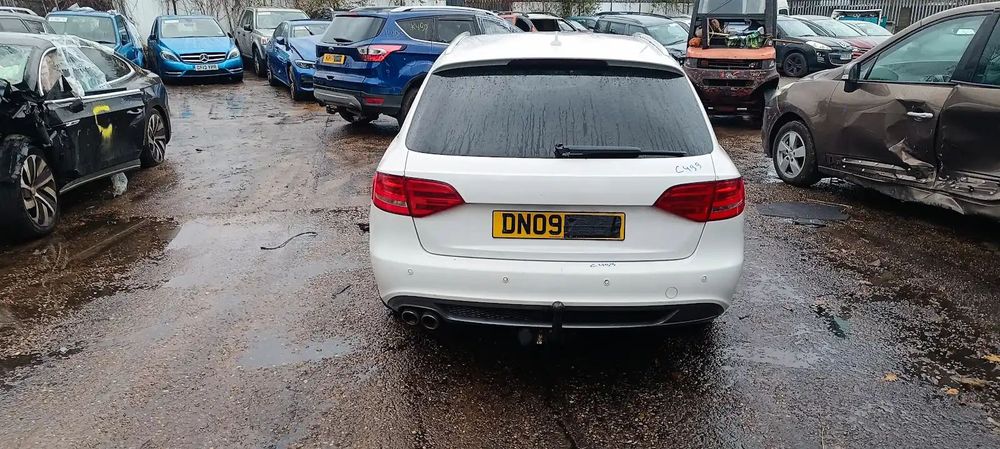 Dezmembrari / Dezmembrez Audi A4 (8K5, B8) Avant 2.0 TDI CAGA cutie viteze manuala cod culoare LY9C