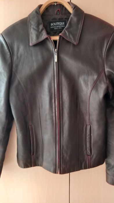 Кожанная куртка, женская.
