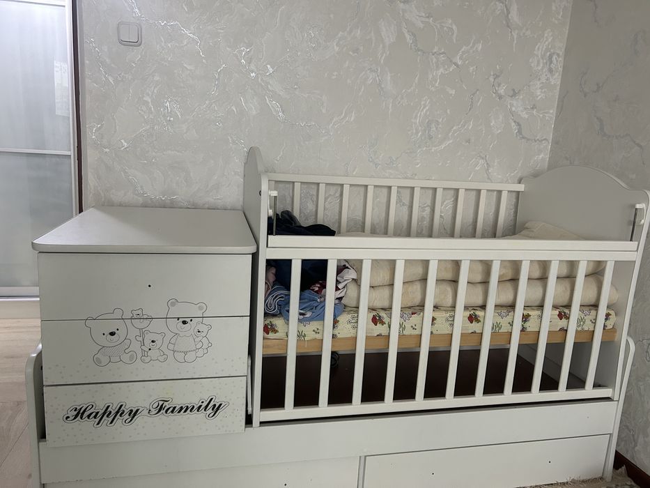 Детская кровать новорожденного