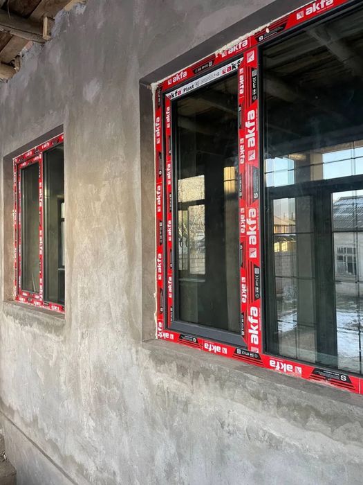 Akfa-eshik-oyna-setkalar