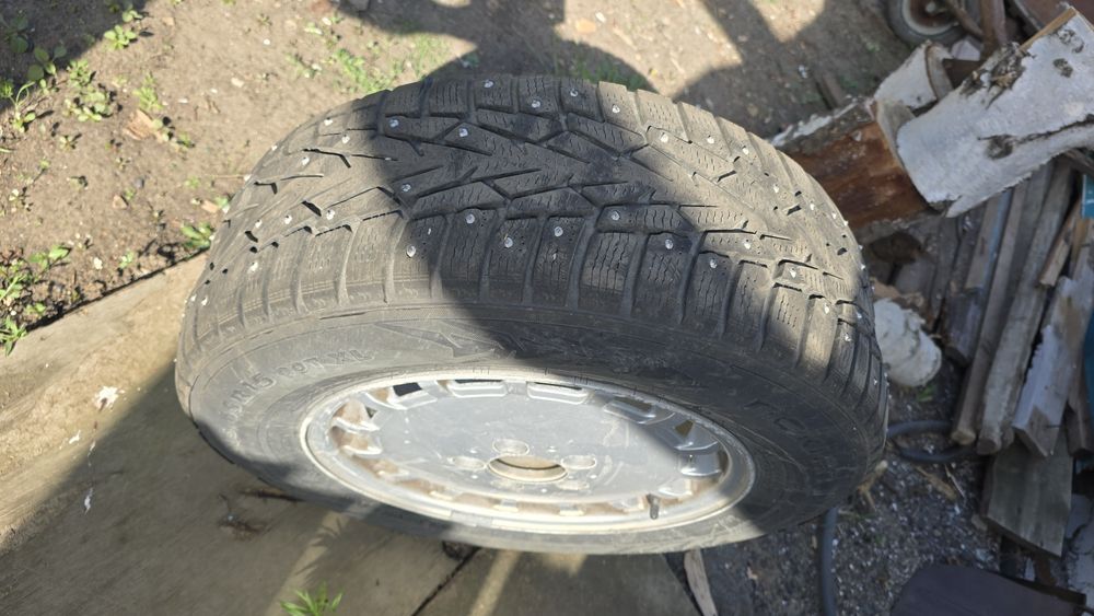 Шины с дисками. NOKIAN