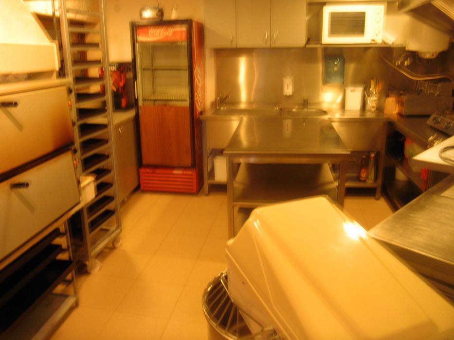 Дава се под наем Магазин в Банско - 40 кв.м за 765 € - Снимка #3