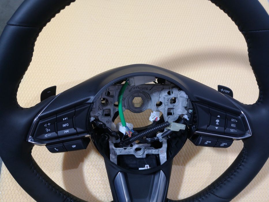 Volan piele comenzi volan padele Mazda 6 2019