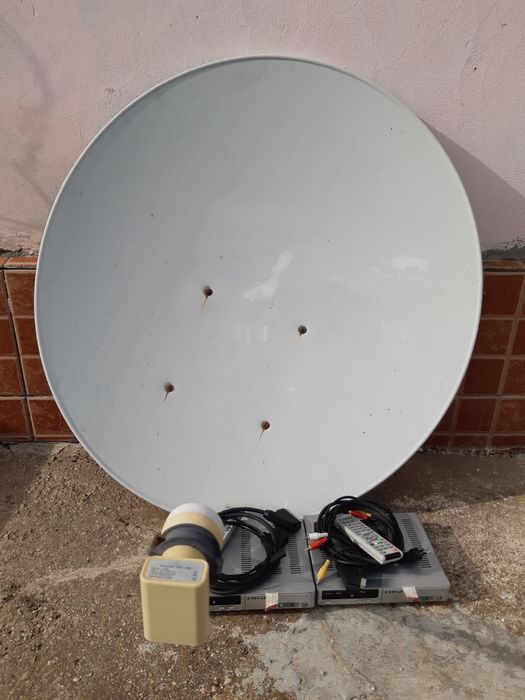 Antena parabolica+ 2 satellite receiver Digi