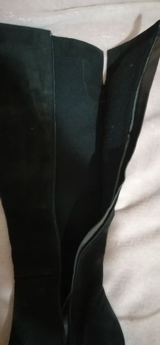 Чизми, високи ботуши