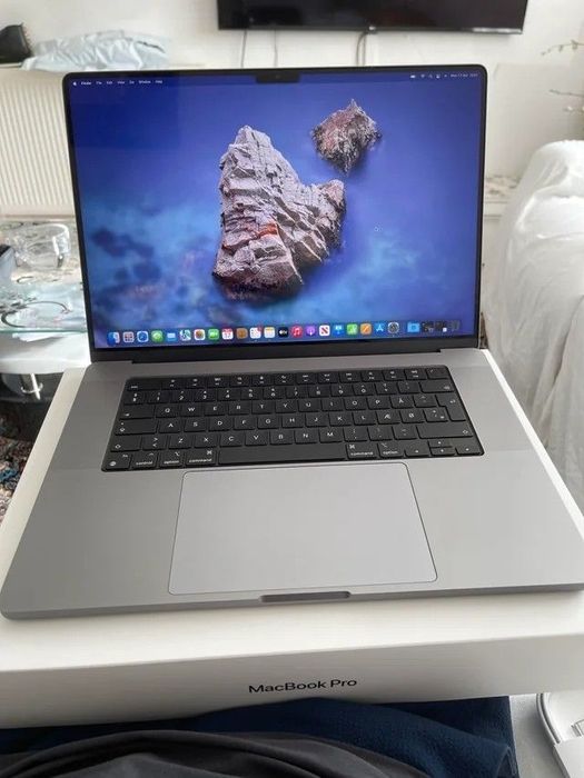 Macbook pro 16 dyum m1pro silver 32/1tb