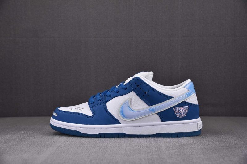 Обувки Nike Dunk SB Low