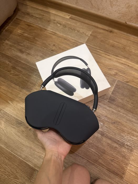 AirPods Max новые