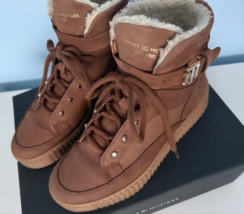 Ghete Tommy Hilfiger marimea 37