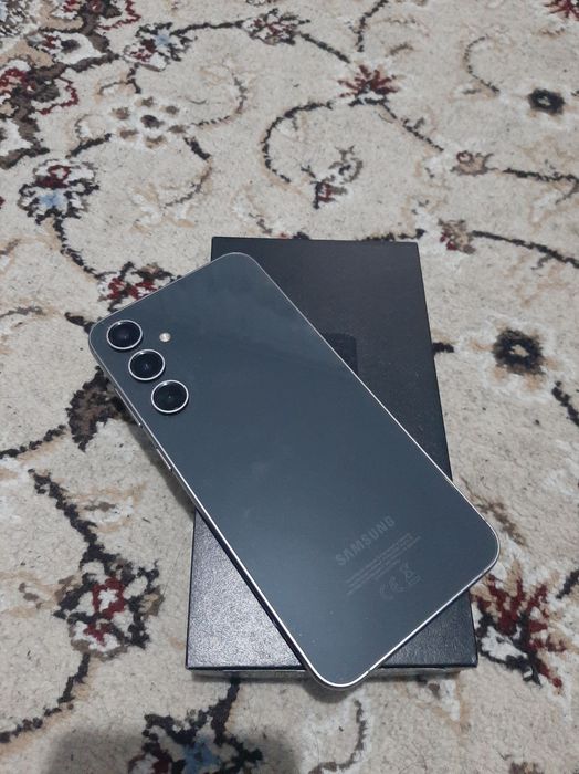 Срочно Продам S23fe. 8/256. Vietnam