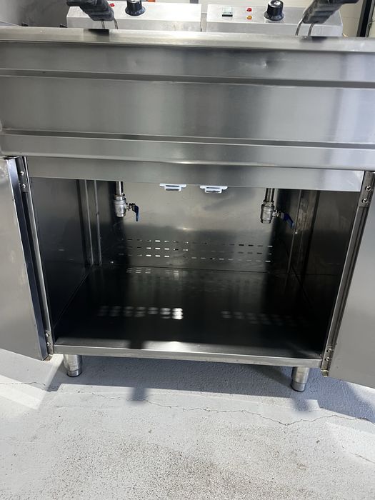 Friteuza - 2 x 16 L - 2 cosuri - suport - 400V - cos scurgere ulei