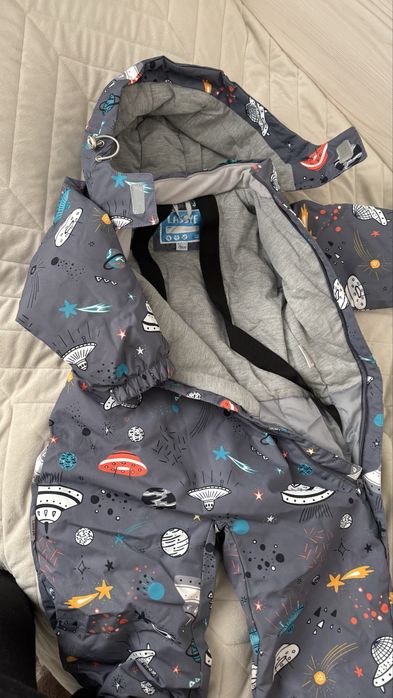 Продам комбинезон детскиий