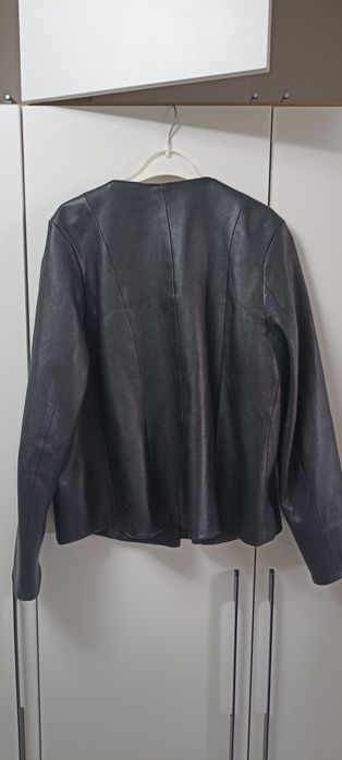 Кожанная куртка женская