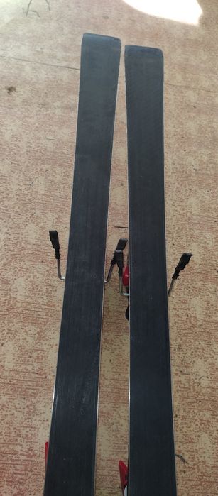 Ски volki.                      .