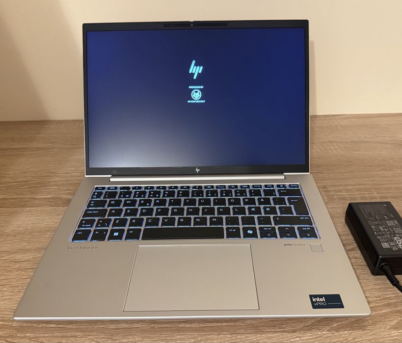 HP Elitebook 840 G11 CA NOU ! GARANTIE ! Ultra 5 135U 16GB  !