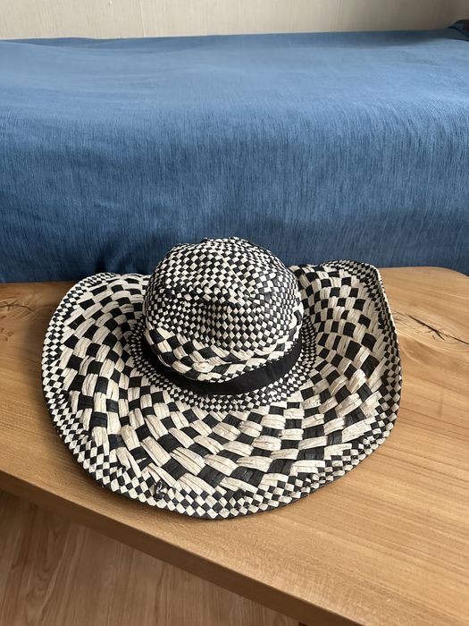 Соломенные шляпы