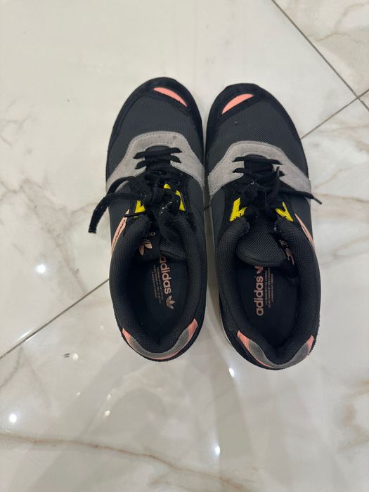 Кроссовки adidas 38 оригинал