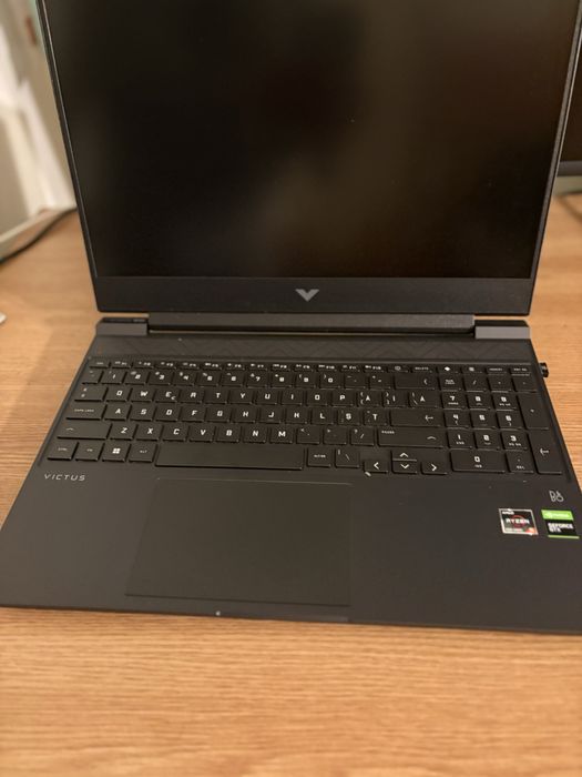 Vand laptop HP victus 16 gb ram