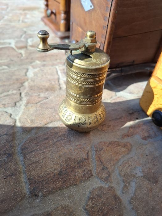 Rasnite de cafea de colectie