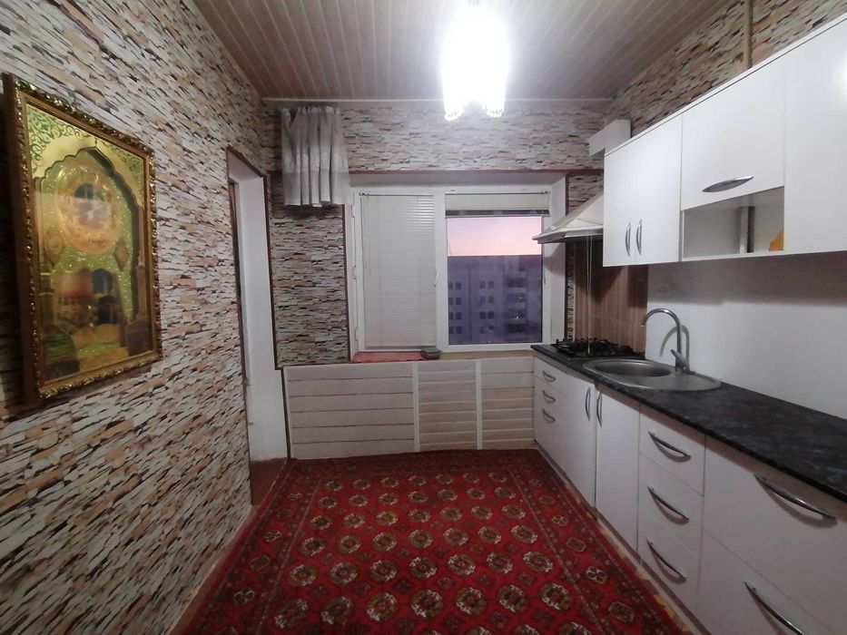 Продаётся 5 комнатная квартира.  5 хонали уй сотилади.