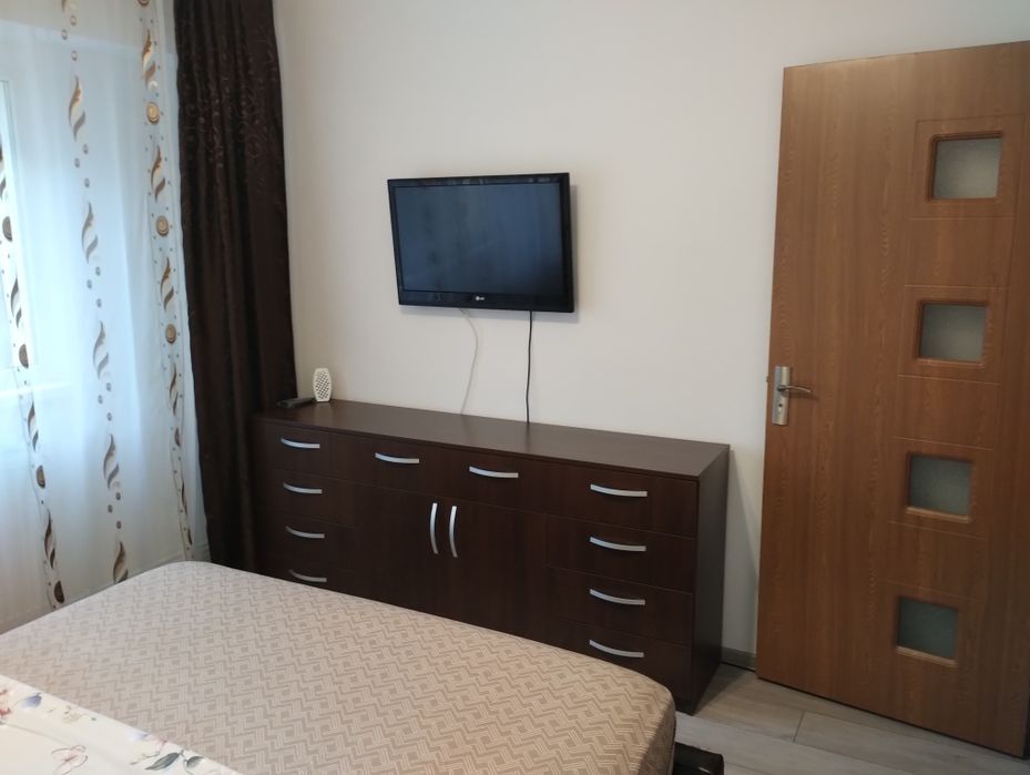 Inchiriez apartament 2 camere cf.1 dec. et 1 - Prundu-Romaria