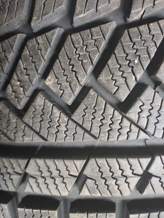 Гума 255/50/19 Континентал