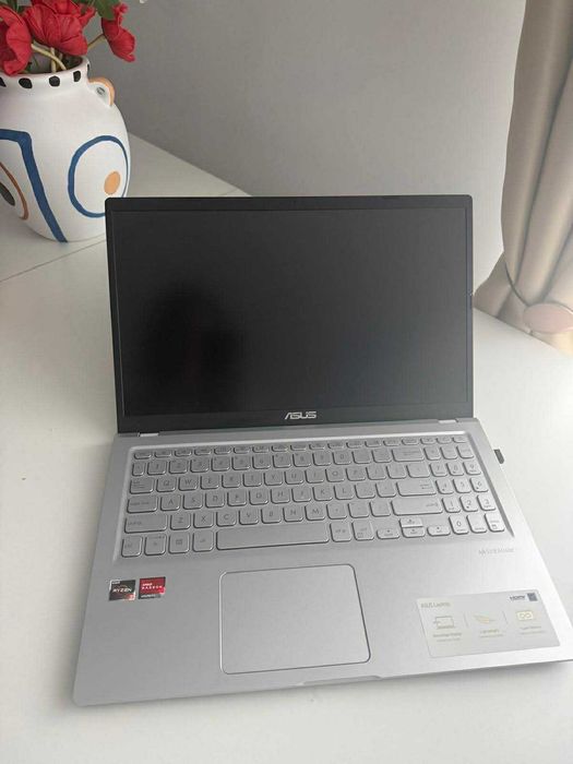 Laptop ASUS M515DA-BQ230, AMD Ryzen 3 3250U pana la 3.5GHz, 15.6" Full HD --- ca nou