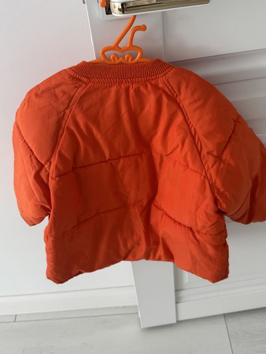 Продам курточка весна