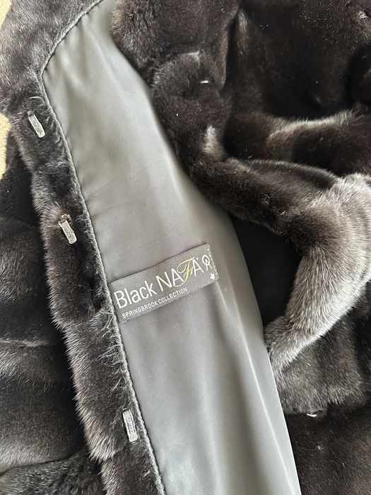Продам норковую шубу Black Nafa