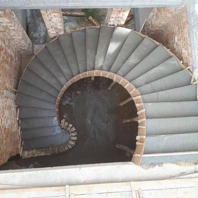 Lesnitsachi usta